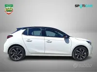 Usata Opel Corsa 101 CV (74 kW) 2025 Bianco Utilitaria