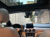 Usata Mercedes B180 Executive 109 CV (80 kW) 2017 Grigio Monovolume