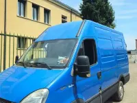 Usata Iveco Daily 116 CV (85 kW) 2010 Blu/azzurro Furgone