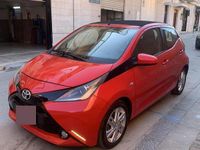 Usata Toyota Aygo 69 CV (50 kW) 2015 Rosso Utilitaria