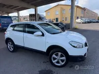 Usata Nissan Qashqai Tekna 150 CV (110 kW) 2012 Bianco SUV
