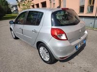 Usata Renault Clio II 72 CV (52 kW) 2010 Grigio Berlina
