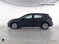 Usata VW Golf VIII Life 116 CV (85 kW) 2025 Grenadill black metallizzato Berlina