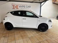 Usata Lancia Ypsilon Silver 69 CV (50 kW) 2022 Bianco Utilitaria