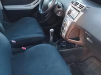 Usata Toyota Yaris 90 CV (66 kW) 2008 Grigio Utilitaria