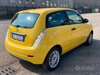Usata Lancia Ypsilon 60 CV (44 kW) 2010 Giallo Utilitaria
