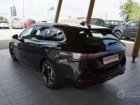 Usata VW Passat R-line 193 CV (141 kW) 2024 Nero Station wagon