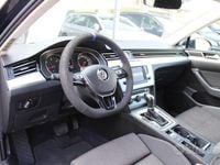 Usata VW Passat Comfortline 120 CV (88 kW) 2017 Blu Station wagon