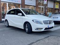 Begagnad Mercedes B180 Premium 122 HK (89 kW) 2012 Vit Minibuss