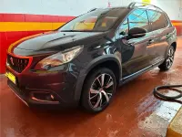 Usata Peugeot 2008 130 CV (95 kW) 2017 SUV