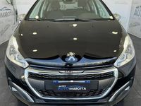 Usata Peugeot 208 Signature Sky 102 CV (75 kW) 2019 Nero Utilitaria