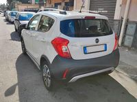 Usata Opel Karl Rocks 73 CV (53 kW) 2019 Bianco Utilitaria