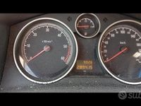 Usata Opel Zafira 2008 Grigio Monovolume