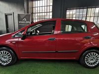 Usata Fiat Grande Punto Dynamic 77 CV (56 kW) 2010 Rosso Utilitaria