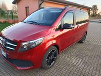 Usata Mercedes V220 163 CV (119 kW) 2022 Rosso Monovolume