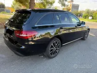 Usata Mercedes C200 160 CV (117 kW) 2020 Nero Station wagon