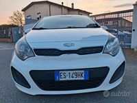 Usata Kia Rio EX 75 CV (55 kW) 2013 Bianco Berlina