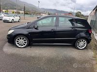 Usata Mercedes B180 108 CV (79 kW) 2006 Nero Monovolume