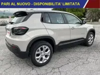 Usado Jeep Avenger Altitude 101 HP (74 kW) 2025 Cinzento SUV