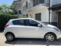 Usata Hyundai i20 100 CV (73 kW) 2011 Bianco Utilitaria