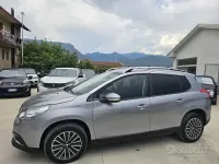 Usata Peugeot 2008 Access 75 CV (55 kW) 2015 Grigio SUV