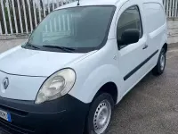 Usata Renault Kangoo 68 CV (50 kW) 2009 Bianco Monovolume