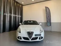 Usata Alfa Romeo Giulietta Distinctive 105 CV (77 kW) 2015 Bianco Utilitaria