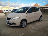 Usata Lancia Ypsilon Gold 95 CV (69 kW) 2016 Beige Utilitaria