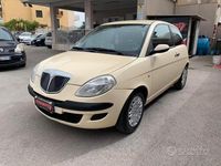 Usata Lancia Ypsilon 60 CV (44 kW) 2004 Beige Utilitaria