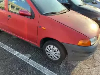 Begagnad Fiat Punto 54 HK (39 kW) 1998 Röd Sedan