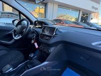 Usata Peugeot 2008 Allure 82 CV (60 kW) 2017 Grigio SUV