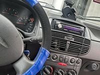 Usata Fiat Punto 80 CV (58 kW) 2003 Verde Utilitaria