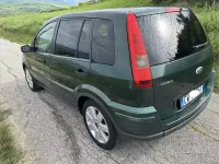 Usata Ford Fusion 80 CV (58 kW) 2005 Verde Utilitaria