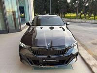 Usata BMW 520 M Sport 197 CV (144 kW) 2025 Grigio scuro Station wagon