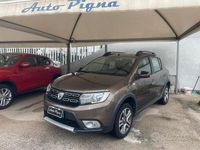 Usata Dacia Sandero Stepway 90 CV (66 kW) 2019 Marrone Berlina