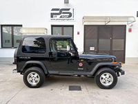Usata Jeep Wrangler 184 CV (135 kW) 1996 Nero SUV