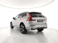 Nuova Volvo XC60 Plus 250 CV (183 kW) 2026 Argento SUV