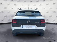 Usata Citroën C4 Shine 110 CV (80 kW) 2016 Bianco SUV