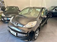 Gebraucht Peugeot 107 68 PS (50 kW) 2007 Schwarz Kleinwagen
