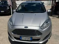 Usata Ford Fiesta Titanium 75 CV (55 kW) 2015 Grigio Utilitaria
