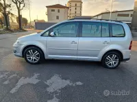 Usata VW Touran Highline 109 CV (80 kW) 2009 Grigio Monovolume