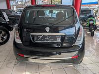 Usata Lancia Ypsilon 102 CV (75 kW) 2008 Grigio Utilitaria
