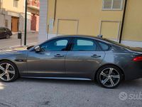 Usata Jaguar XF R-Sport 180 CV (132 kW) 2017 Grigio Berlina