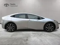 Usata Toyota Prius Lounge 2024 Silver metallic Utilitaria
