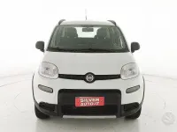 Usata Fiat Panda 4x4 S 84 CV (61 kW) 2019 Bianco pastello Utilitaria