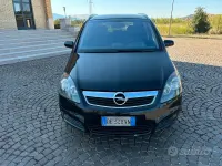 Usata Opel Zafira Cosmo 150 CV (110 kW) 2007 Nero Monovolume