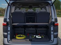 Usata VW Multivan 218 CV (160 kW) 2024 Grigio indio metallizzato Furgone