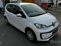 Usata VW up! 75 CV (55 kW) 2015 Bianco Utilitaria