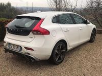 Usata Volvo V40 R-Design 115 CV (84 kW) 2015 Bianco Berlina