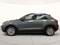 Usata VW T-Roc Life 150 CV (110 kW) 2025 Indium grey metallizzato nero SUV
